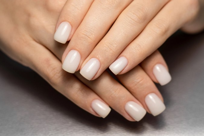 лучшая база для здоровых ногтей