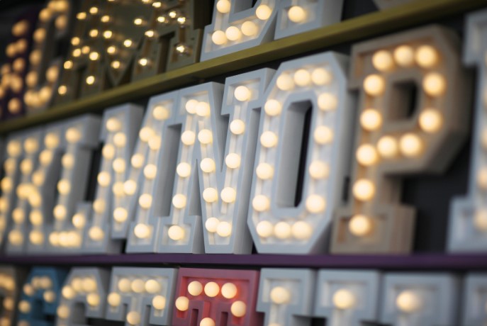 какой размер вывески лучше для кафе