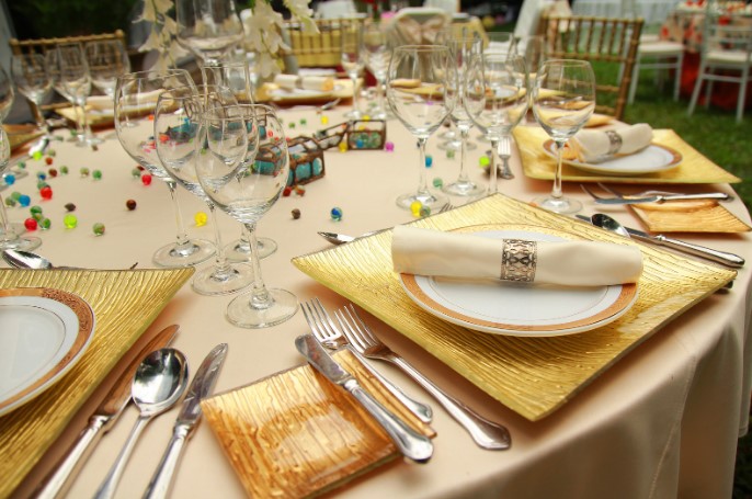 як організувати тематичний банкет